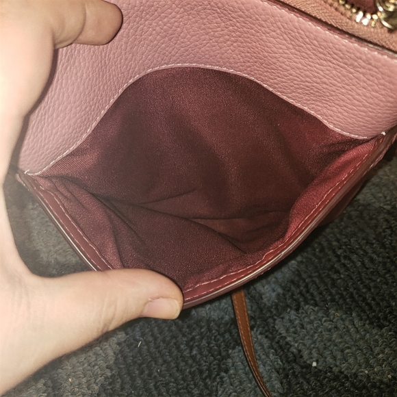 Disney x Coach Minnie Radio Messenger Crossbody - Picture 5 of 7